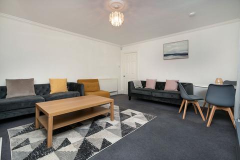 1 bedroom ground floor flat for sale, 53 Well Court, Dean Village, Edinburgh, EH4 3BE