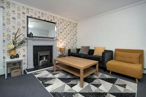 1 bedroom ground floor flat for sale, 53 Well Court, Dean Village, Edinburgh, EH4 3BE