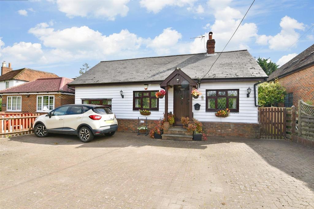 Headcorn Road, Biddenden, Ashford, Kent 3 bed chalet for sale £400,000