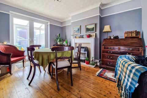 51 Arle Road, Cheltenham, GL51 8JY