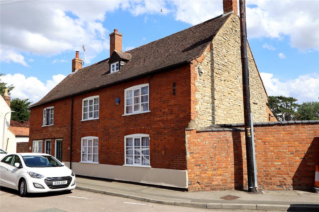 Silver Street, Newport Pagnell... 4 bed semidetached house £695,000