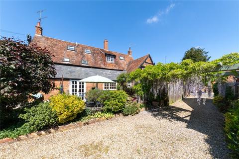 4 bedroom semi-detached house for sale, Silver Street, Newport Pagnell, Buckinghamshire, MK16