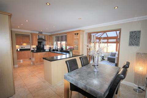 4 bedroom detached house for sale, Ness Grove, Cheadle