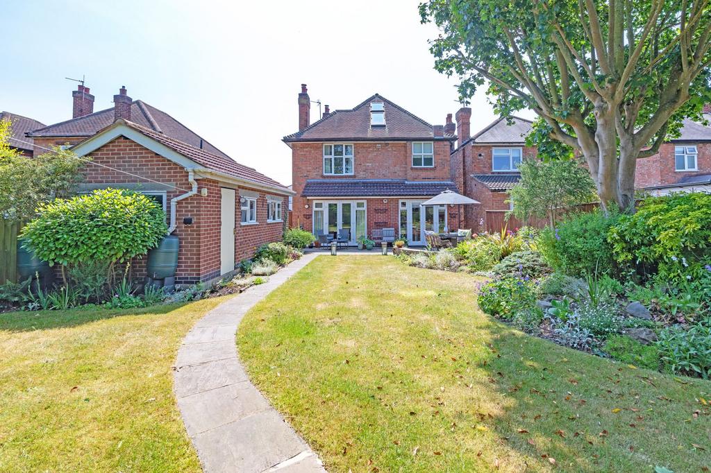 Loughborough, Loughborough LE11 4 bed detached house for sale £475,000