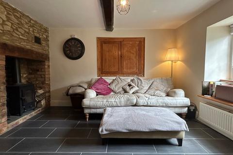 9 Abbey Square, Turvey, Bedford, MK43 8DJ