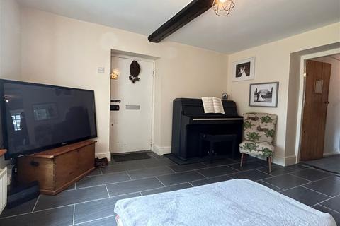 9 Abbey Square, Turvey, Bedford, MK43 8DJ