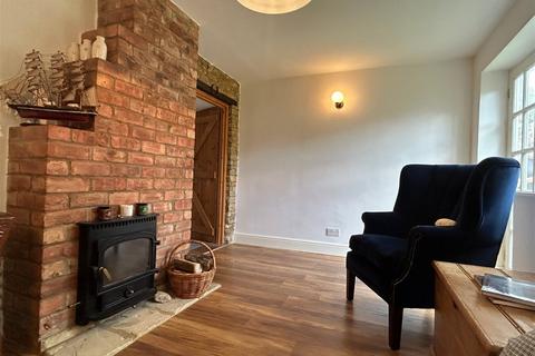 9 Abbey Square, Turvey, Bedford, MK43 8DJ