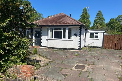 2 bedroom bungalow for sale, Oakfield Avenue, Upton, Chester, Cheshire, CH2
