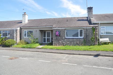 3 bedroom detached bungalow to rent, Bro Mynydd, Holyhead, LL65