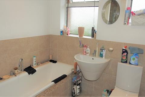 4 Wolsey Crescent, Morden, SM4 4TB