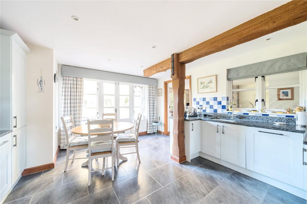 The Drive, Horton, Northamptonshire, NN7 4 bed detached house for sale