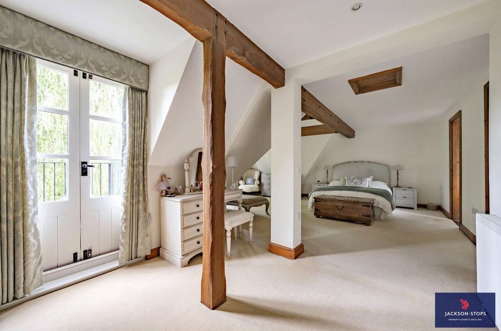 Main Bedroom Suite