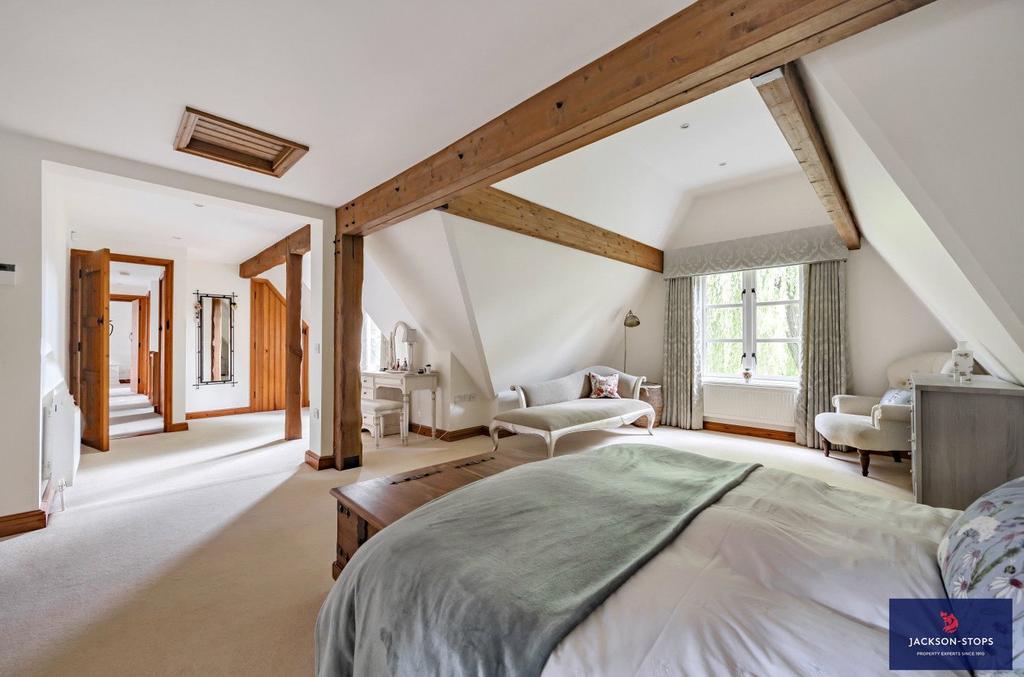 Main Bedroom Suite