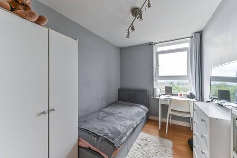 Flat 19, Pierrepoint Ross Road, London, SE25 6SD