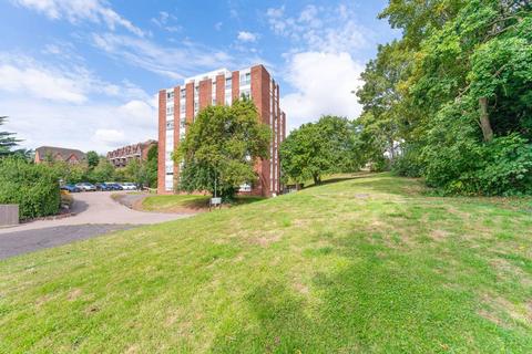 Flat 19, Pierrepoint Ross Road, London, SE25 6SD