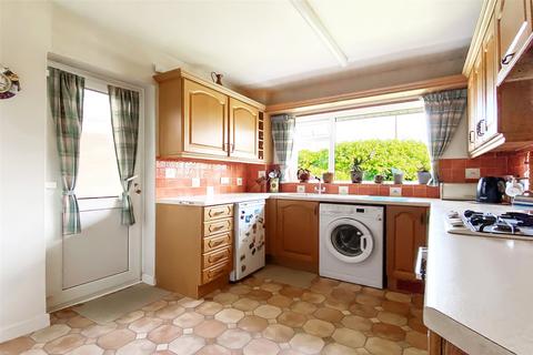 2 bedroom bungalow for sale - Tamar Close, Worthing, West Sussex