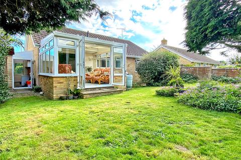 2 bedroom bungalow for sale - Tamar Close, Worthing, West Sussex