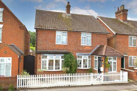 4 bedroom detached house for sale, The Freehold, East Peckham