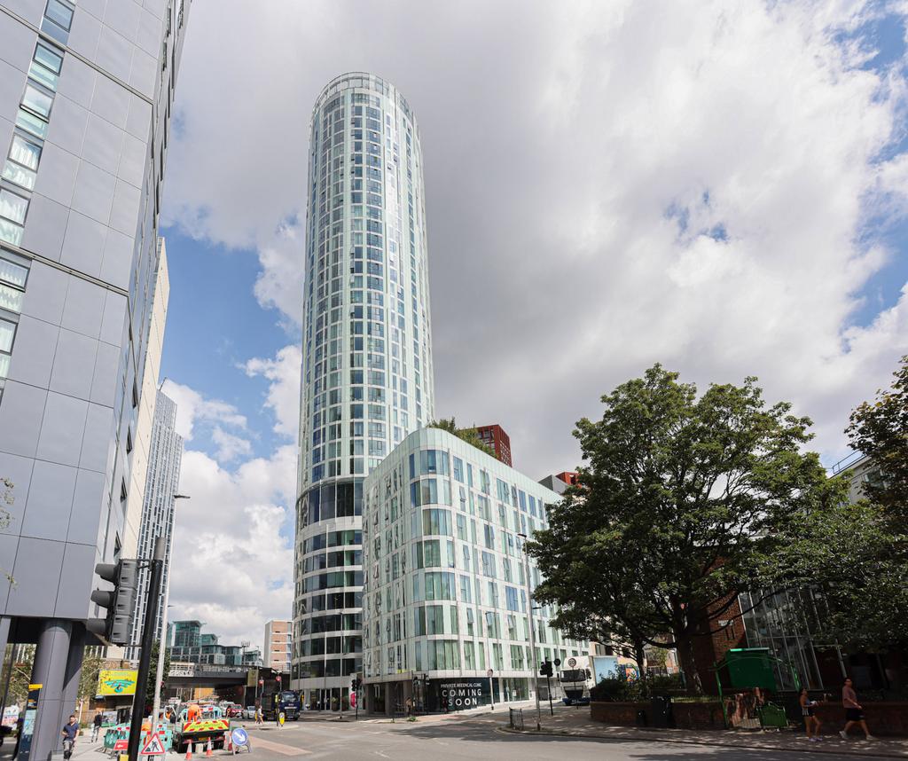 Wandsworth Road, Nine Elms, SW8 1 bed apartment for sale £590,000