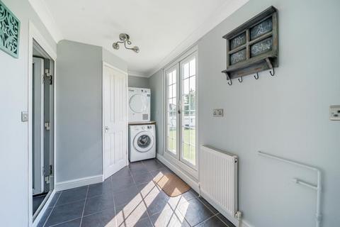 3 bedroom maisonette to rent, Windsor,  Berkshire,  SL4