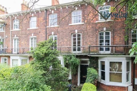 7 Bargate, Grimsby, DN34 4SS