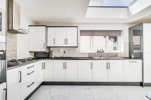 139 Wakering Road, Shoeburyness, Southend-on-sea, SS3 9TN