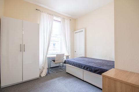 2 bedroom flat to rent, 0995L – Moncrieff Terrace, Edinburgh, EH9 1NA
