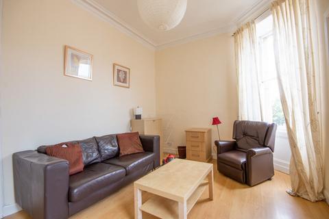 2 bedroom flat to rent, 0995L Moncrieff Terrace, Edinburgh, EH9 1NA
