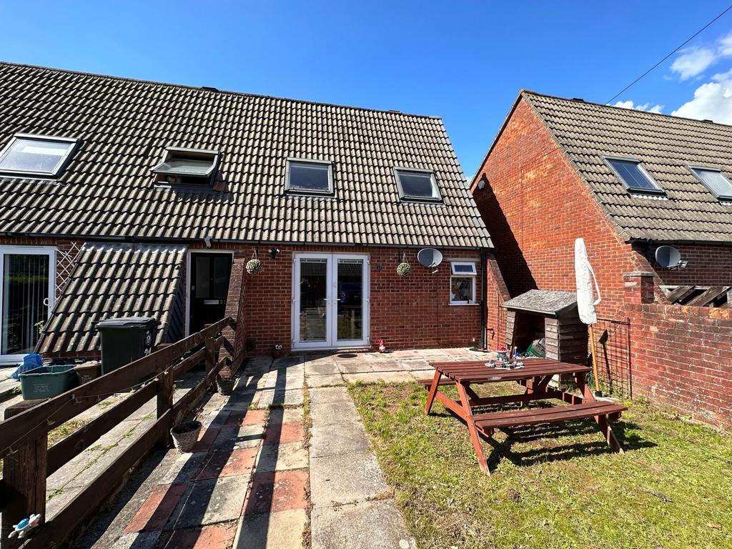 Prestwick Close, Bristol, BS4 2 bed terraced house for sale £245,000