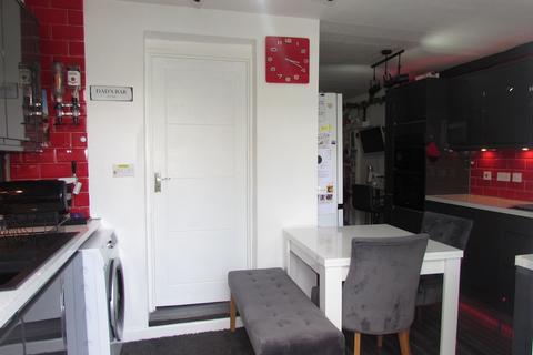 24 Baslow Drive, Heald Green, Cheadle, SK8 3HP