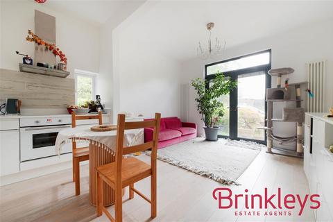 Flat 1, 1a Merton Hall Road, London, SW19 3PP
