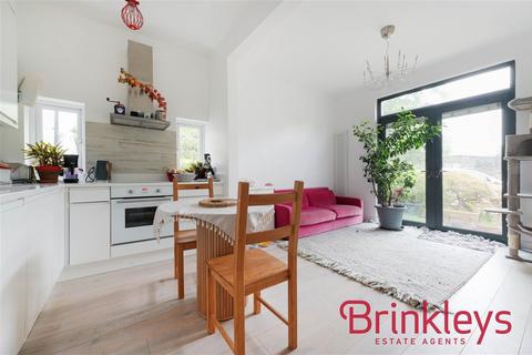 Flat 1, 1a Merton Hall Road, London, SW19 3PP