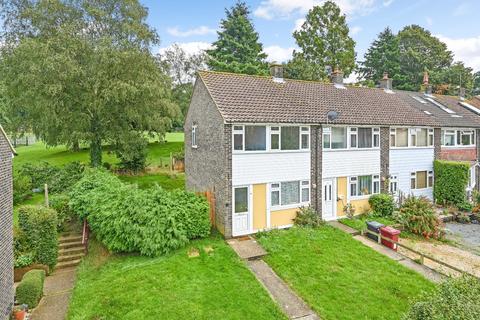 12 Parsonage Estate, Rogate, Petersfield, GU31 5HJ