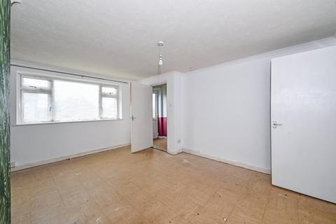 12 Parsonage Estate, Rogate, Petersfield, GU31 5HJ