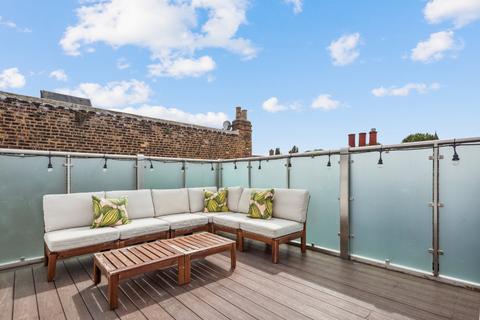 15b Aliwal Road, London, SW11 1RB