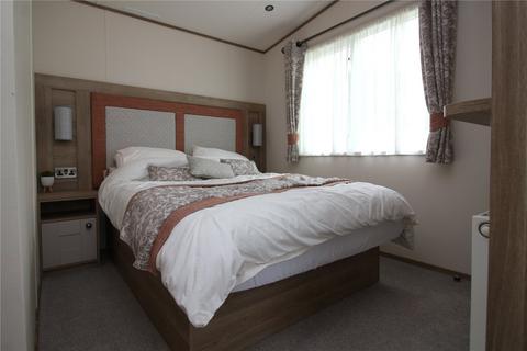 3 bedroom park home for sale, Spinney, Hoburne Bashley Park, New Milton, Hampshire, BH25