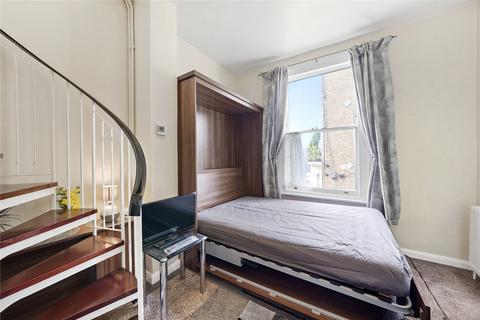 Studio to rent, Sutherland Avenue, London