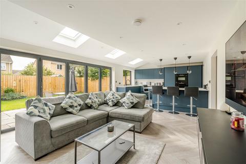 14 Clarrie Road, Tetbury, GL8 8EW