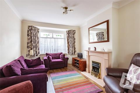 2 bedroom bungalow for sale - Lincoln Avenue, Romford, RM7