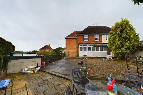 4 bedroom semi-detached house for sale, Laurel Road, Worcester, WR4