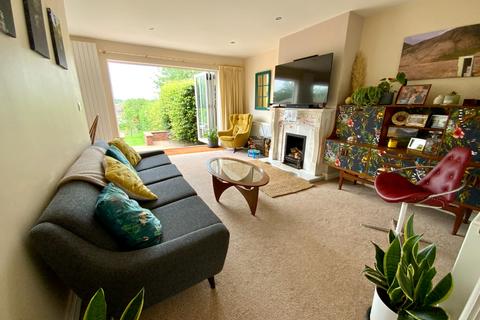 12 Church Road, Braunston, Daventry, NN11 7HG