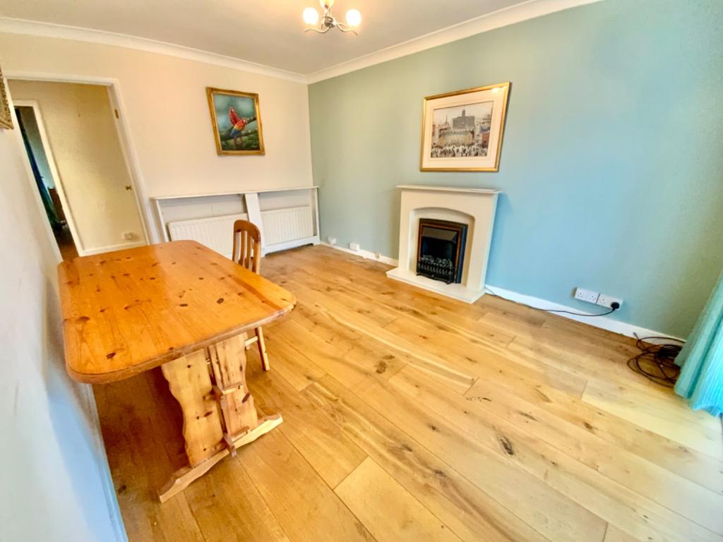 The Willows, Daventry, NN11 0PY 2 bed semidetached bungalow for sale