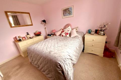 34 Inlands Rise, Daventry, NN11 4DQ