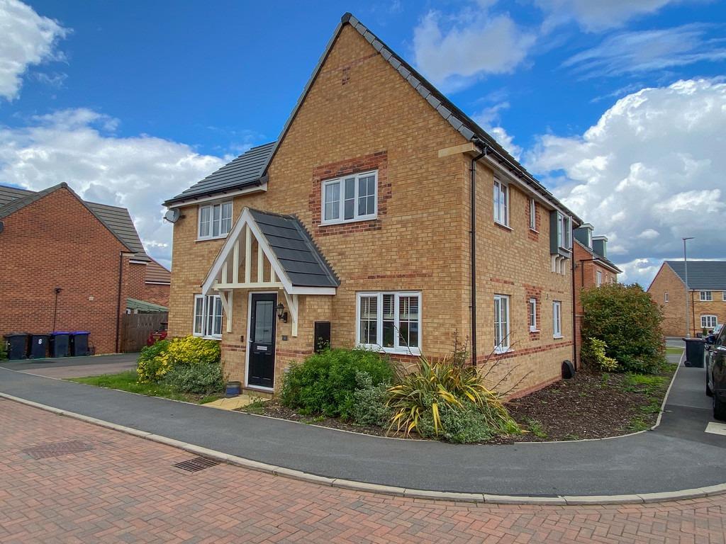 Benjamin Bevin Road, Crick, NN6 7WT 4 bed detached house for sale £