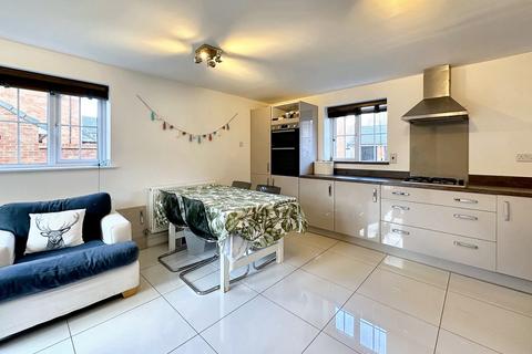 4 Benjamin Bevin Road, Crick, Northampton, NN6 7WT