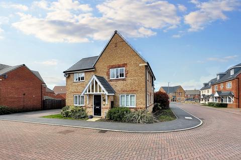 4 Benjamin Bevin Road, Crick, Northampton, NN6 7WT