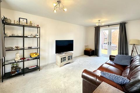 4 Benjamin Bevin Road, Crick, Northampton, NN6 7WT