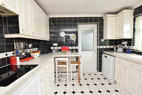 1 Bowden Road, Templecombe, BA8 0LB