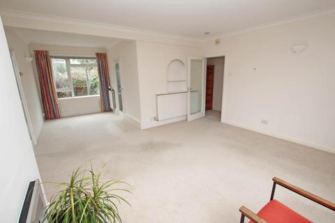 3 bedroom flat for sale, Collington Close, Eastbourne, BN20 7EX