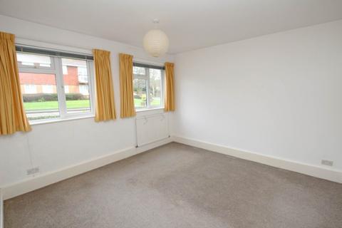 3 bedroom flat for sale, Collington Close, Eastbourne, BN20 7EX